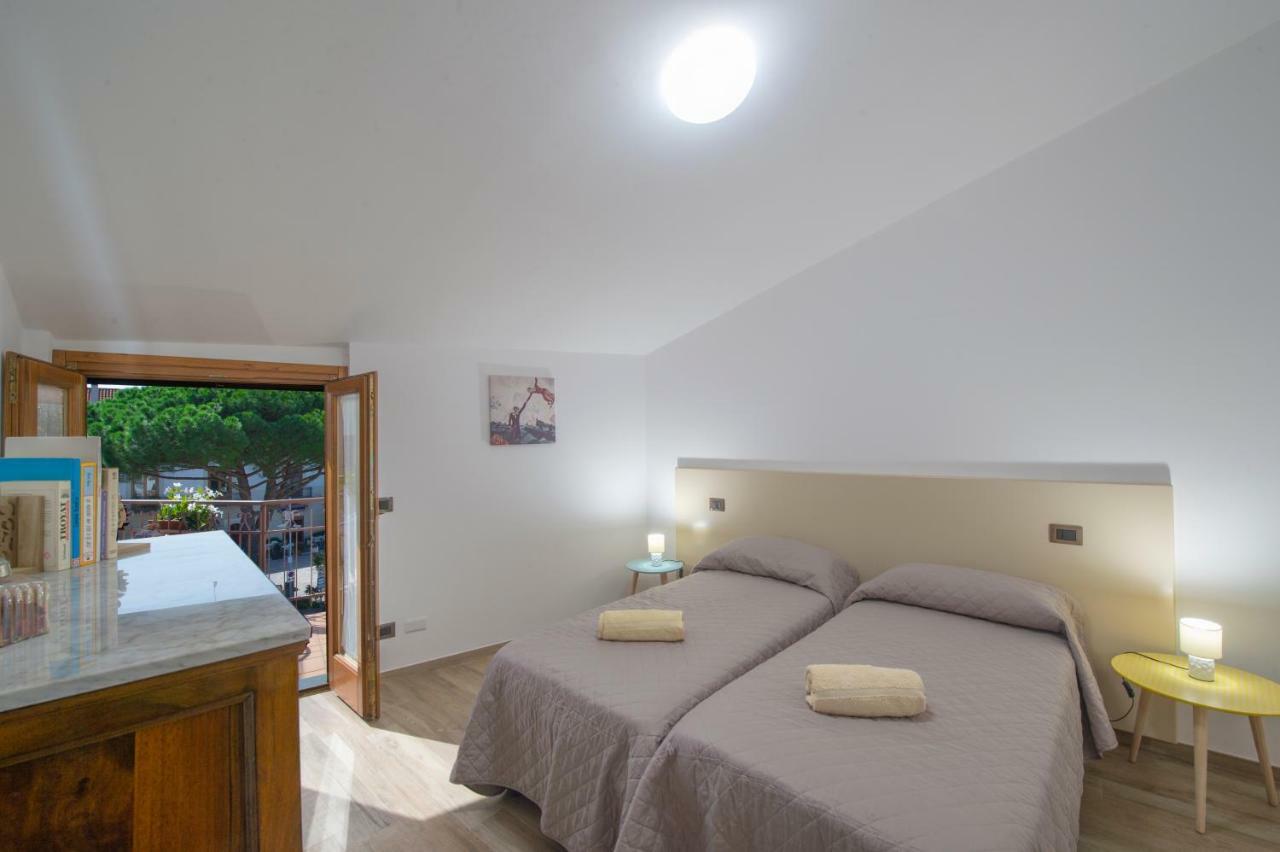 La Libraia Apartment Аджерола Екстериор снимка
